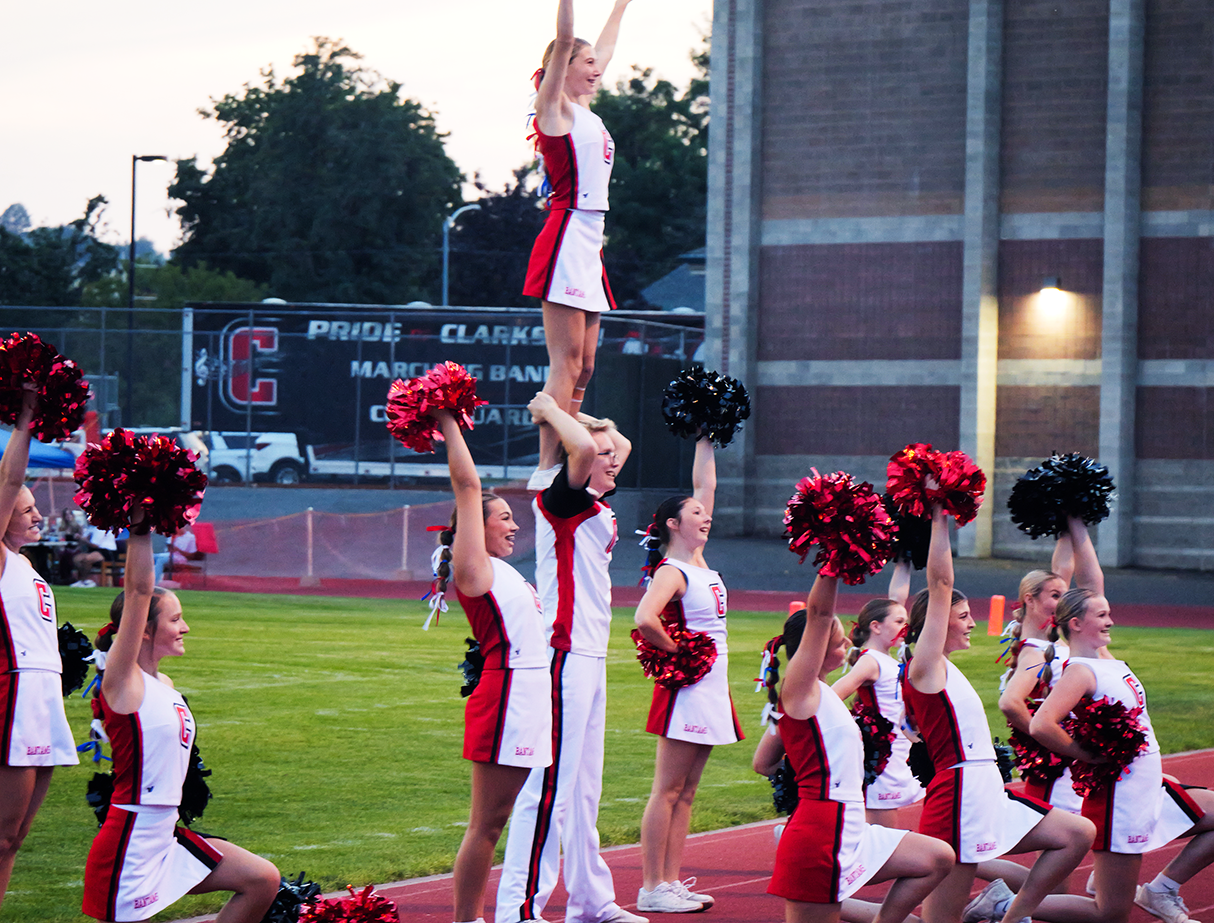 Clarkston-Cheerleaders2